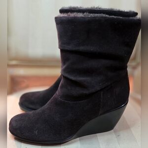 CALVIN KLEIN SAVVY DARK BROWN SUEDE LEATHER WEDGES SIZE 8.5 M
